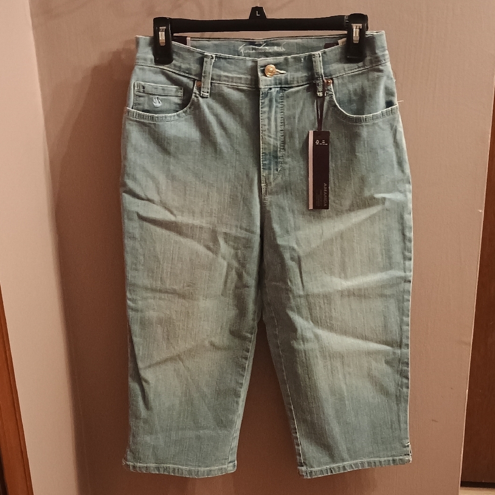Gloria Vanderbilt Capri Skimmers SZ 6 NWT
